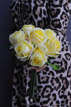 Róża Classic, bukiet róż real-touch, cytrynowe, 7szt, dł.29cm