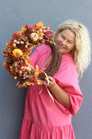 Dyniowa Poezja, asymetryczny jesienny wianek z dyniami	