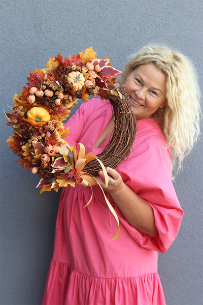 Dyniowa Poezja, asymetryczny jesienny wianek z dyniami	