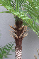 Cyklady Fiberglass White, sztuczna palma w lśniącej donicy