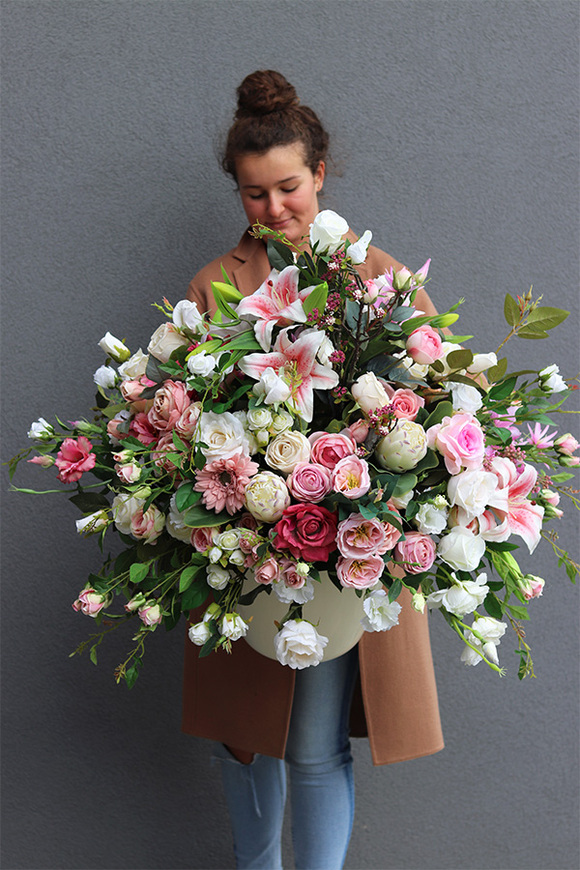 Antonina w Wenecji, elegancka kompozycja kwiatowa