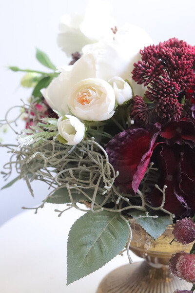 Florianna, kompozycja kwiatowa w pucharze