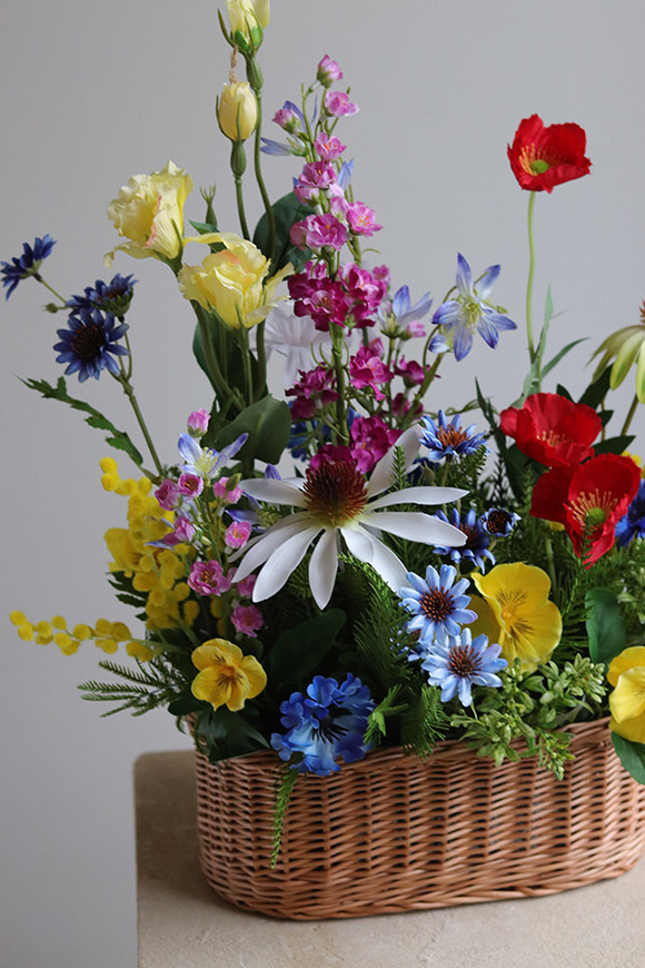Mazovia Basket, kompozycja kwiatowa w koszu