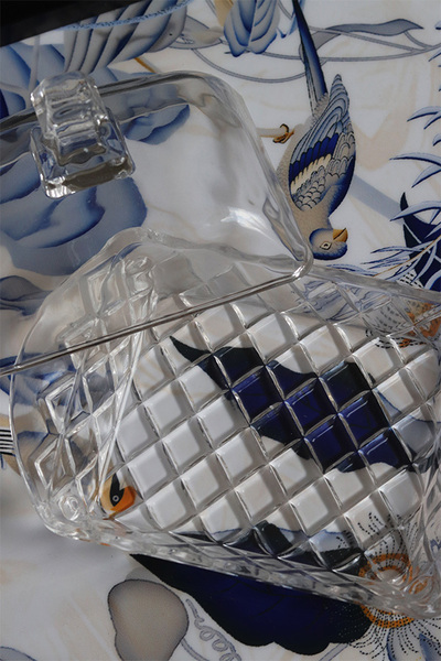 Karo, szklana maselnica