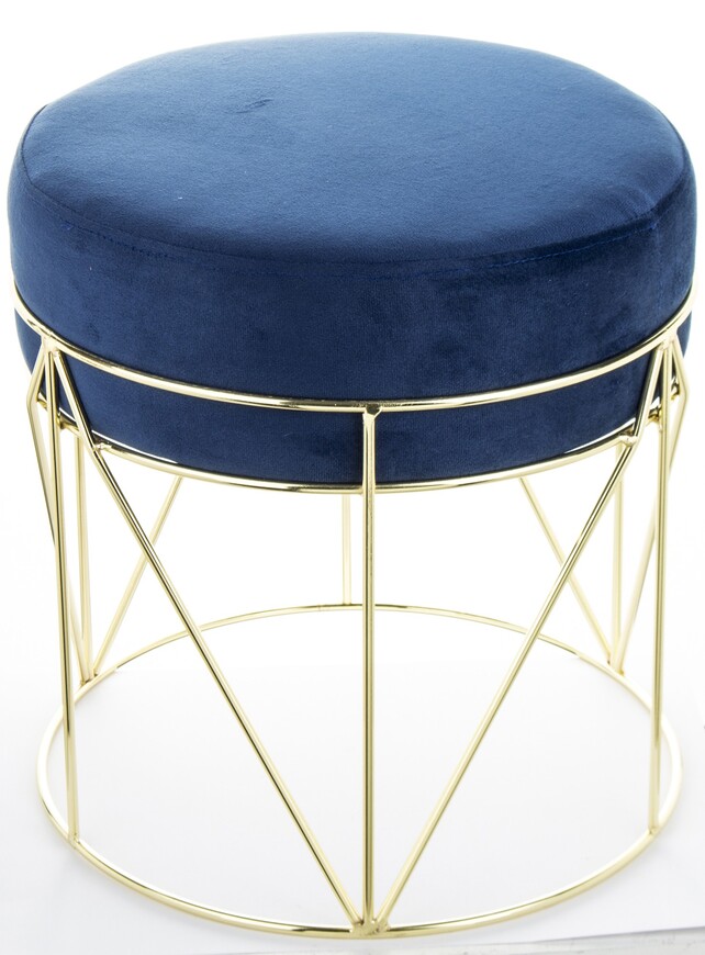 Oasis, welurowa pufa z ozdobną podstawą, granatowa, wym.38x35cm