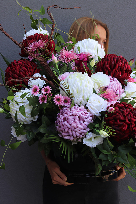 Bennet 3, kompozycja nagrobna w ceramicznej misie