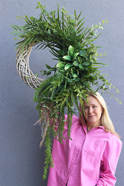 Zielony Świat, asymetryczny zielony wianek, rozp.110cm