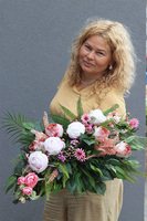 Rosalie Volcan, wiązanka nagrobna na tacy