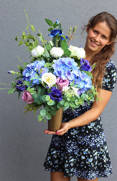 Hefriana Blue, bukiet nagrobny do wazonu, dł.60cm