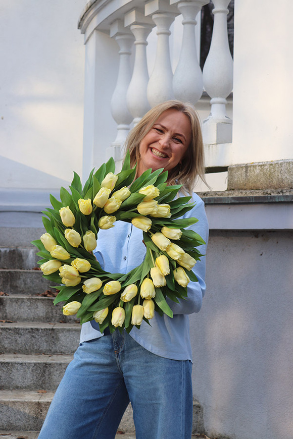 Witaj Wiosno Tulipaneo, żółty wianek z tulipanów