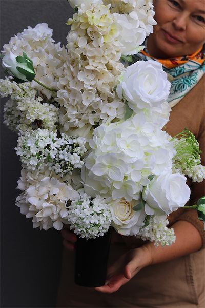 Moon Love, bukiet nagrobny we wkładzie do flakonu