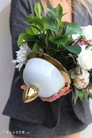 Tęsknota, kompozycja nagrobna w naczyniu