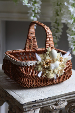 brązowy koszyczek wielkanocny, Berta, wys.21cm 