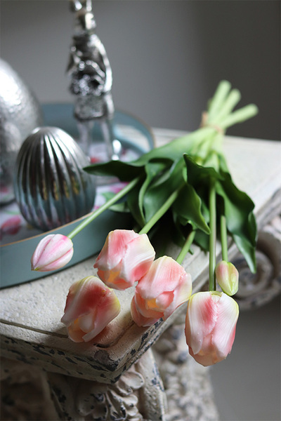 April, bukiet tulipanów silikonowych Śmietankowy Różowy