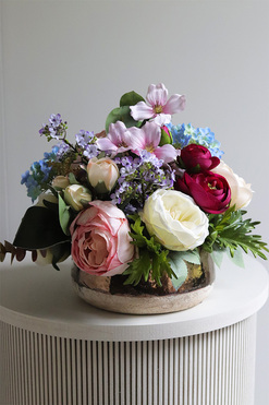 Cristine Barok Old, kompozycja kwiatowa w misie, wym.34x48cm 