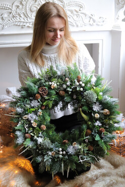 Zimowy Las, zimowy wianek na drzwi, śr.60cm 