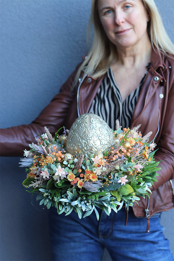 Rdzawa Wielkanoc Deco, stroik wielkanocny z jajem