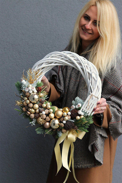 Złota Chwila, świąteczny asymetryczny wianek