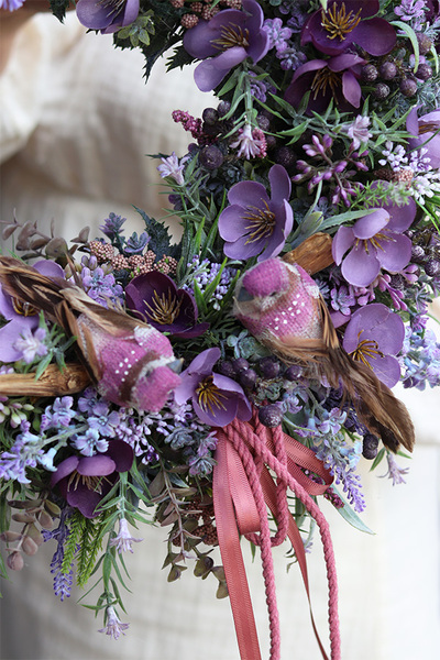Fioletowe Ptaki, asymetryczny wianek na drzwi