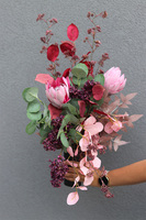 Lukrecja, nowoczesny bukiet nagrobny we wkładzie, dł.67cm