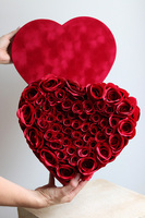 Zakochana, flowerbox na walentynki serce