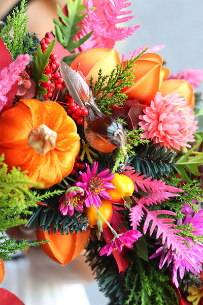  Miechunka, jesienny wianek z aksamitnymi dyniami