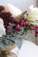 Florianna, kompozycja kwiatowa w pucharze