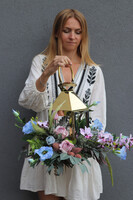 Angelo Garden Pastelia, kompozycja nagrobna z aniołem i lampionem