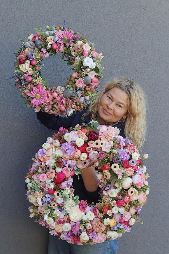 Moja Wielkanoc, kwiatowy wianek na drzwi