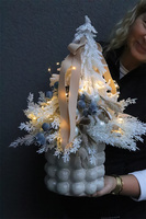 Zima w Mieście, choinka świąteczna LED z szyszkami, wys.52cm