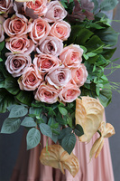 Bliskość Cappuccino Goldi, kompozycja nagrobna w naczyniu łódce