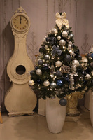 Blue Xmas Time, świąteczna choinka w donicy fiberglass