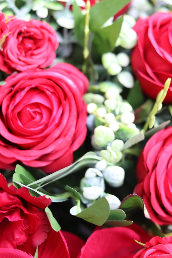 Sen o Czerwieni, kompozycja nagrobna w naczyniu