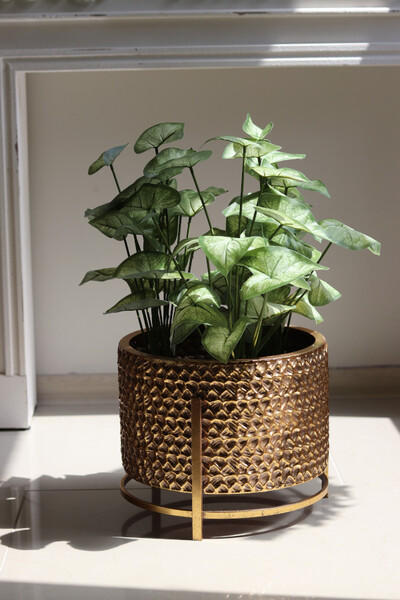 Golden Knot, metalowa doniczka osłonka na nóżkach