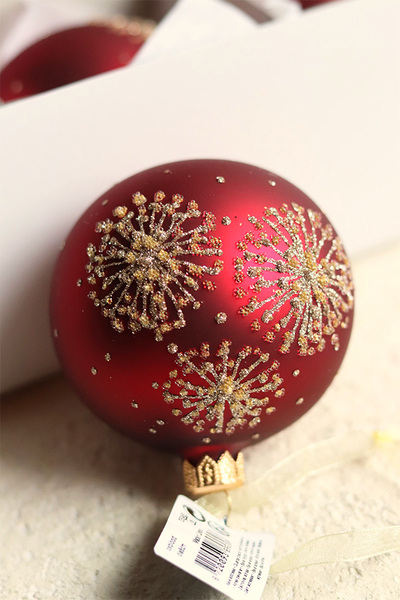 Fireworks, błyszczące świąteczne bombki