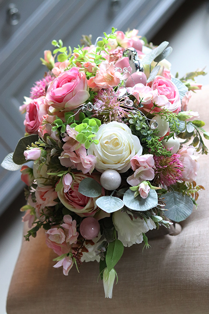 Monella, wiosenna kompozycja kwiatowa w lustrzanej donicy, wys. 30cm