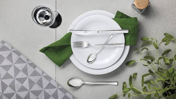 OD RĘKI Onda, zestaw sztućców w pudełku (połysk), 24 elementy