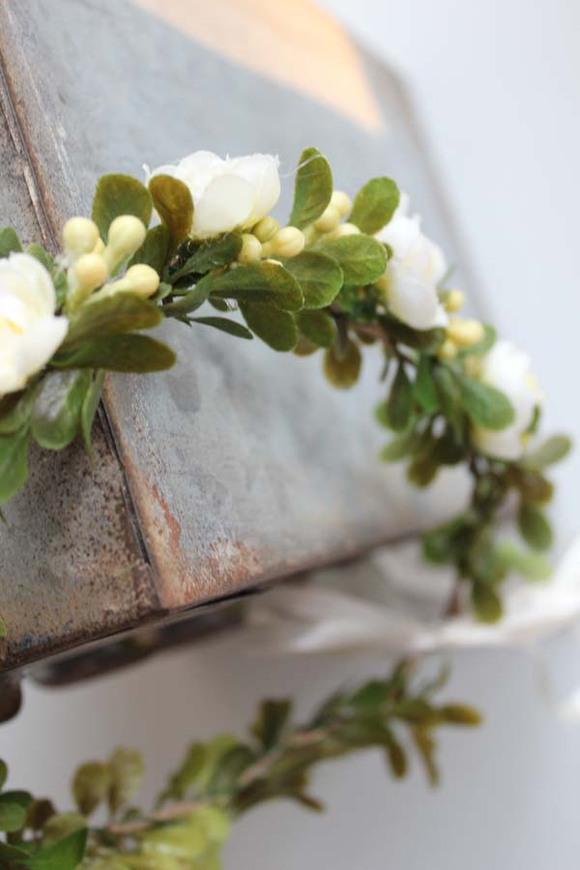 Prima, komunijny kwiatowy wianek na głowę, rozmiar uniwersalny