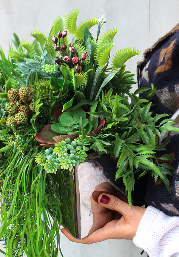 Anya 4, piękna kompozycja Sukulenty, w lustrzanej donicy, wys.30cm