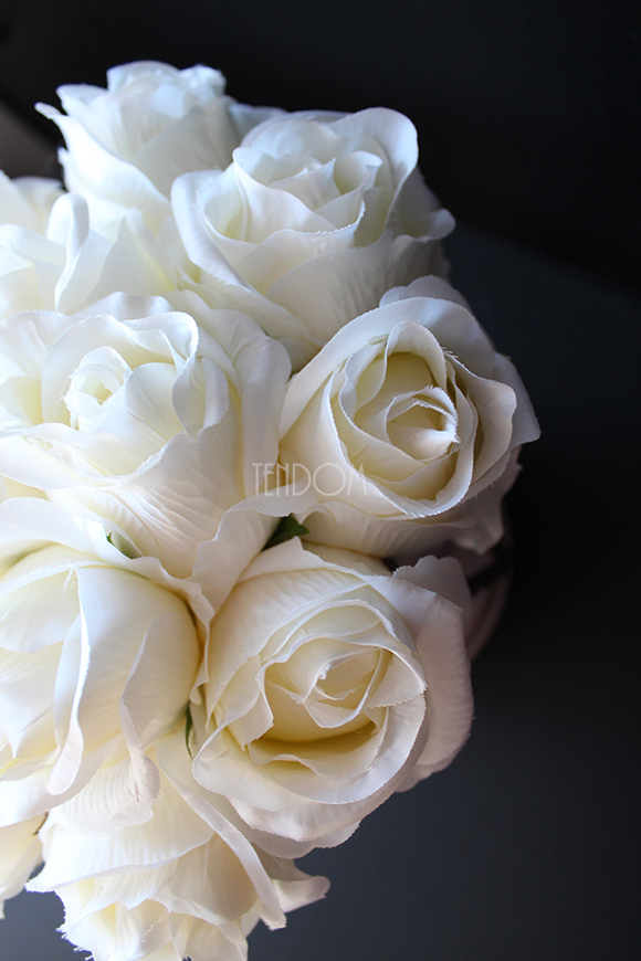 kompozycja kwiatowa / bukiet Flowerbox Paloma wys.27cm