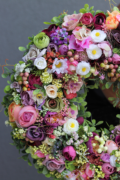 atrakcyjny kwiatowy wianek, Perrasa Medium, śr.50cm  