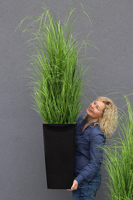 Belato, sztuczna trawa w czarnej donicy, wys. 160cm