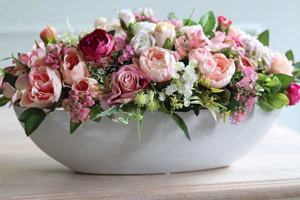 bardzo elegancka kompozycja kwiatowa Laos Kaskada, wym.24x70cm