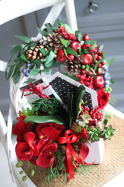 asymetryczny wianek z owocami, Walentynkowy Dzień, śr.42cm 