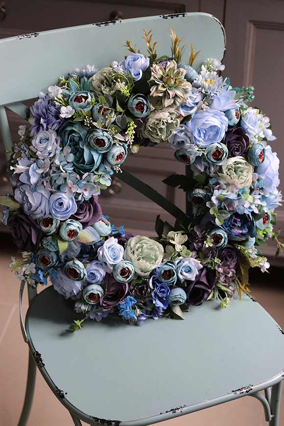 bogaty wianek na drzwi, Caryca Blue New, śr.43cm