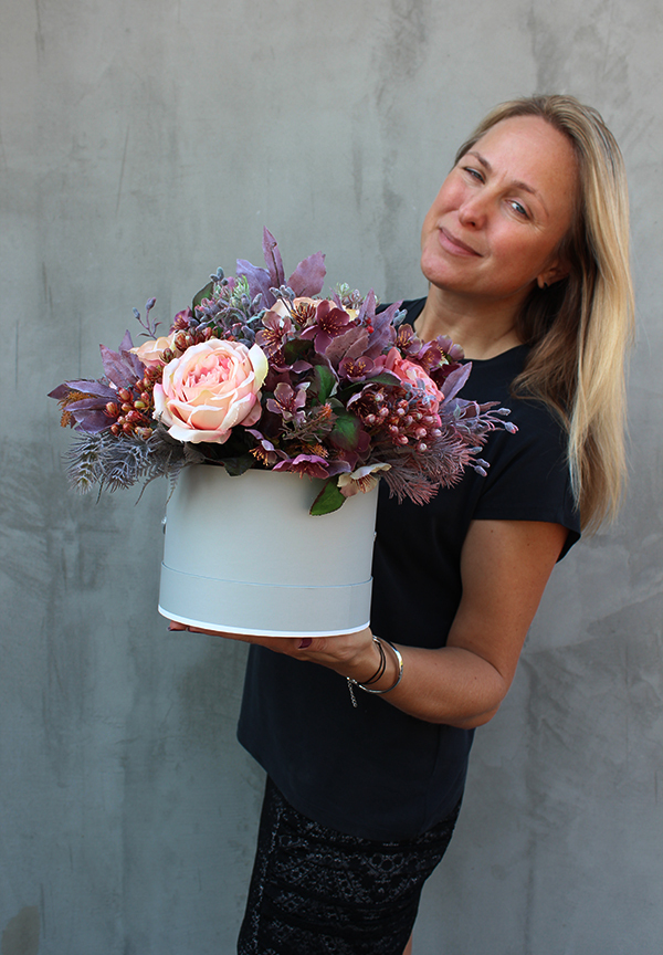 box, flowerbox, kompozycja kwiatowa Grella, wys.33cm