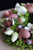 dekoracyjny wielkanocny wianek na drzwi, Różowe Pisanki 2, śr.38cm 