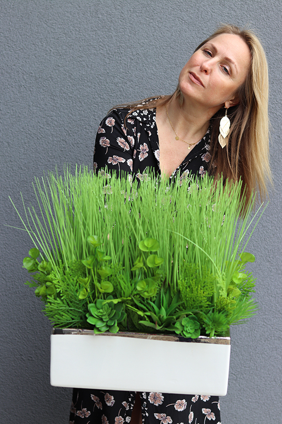 Anya Simple, stylowa sztuczna trawa z sukulentami, wys.47cm 