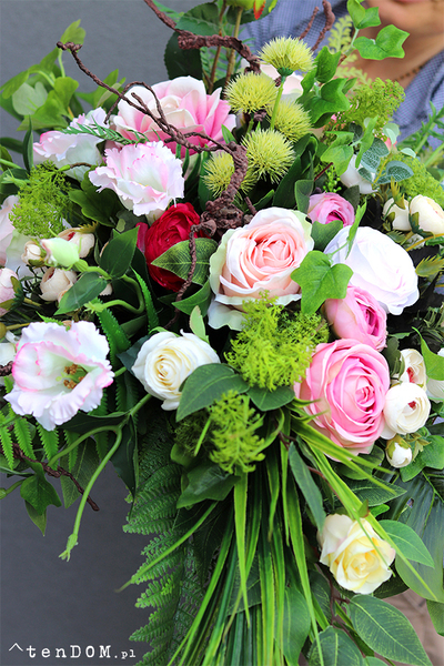 Edyta 2, bogata kompozycja nagrobna w misie, rozp.72cm 