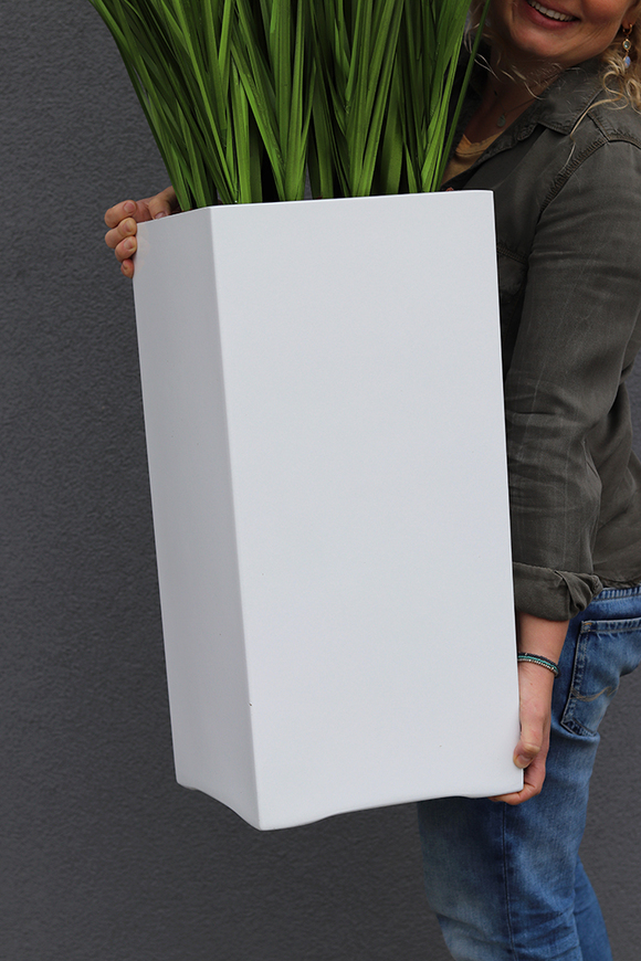 Fiberglass Grande Grass, nowoczesna kompozycja ze sztucznej trawy,wys.165cm